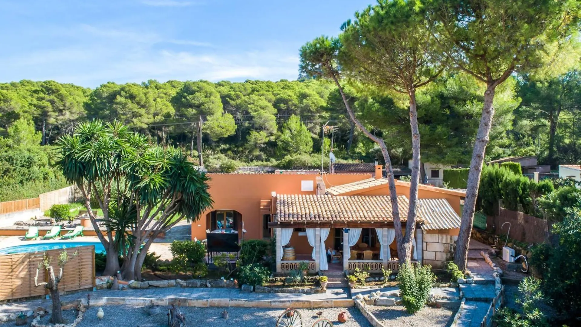 Сasa de vacaciones Country House In Cala Mesquida